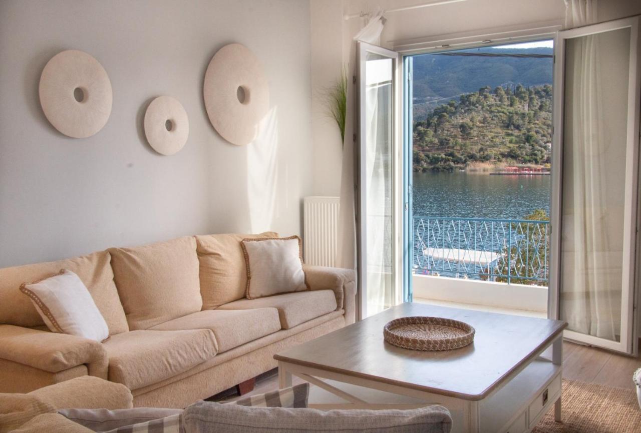 Villa Beautiful House By The Sea Poros Town Exterior foto